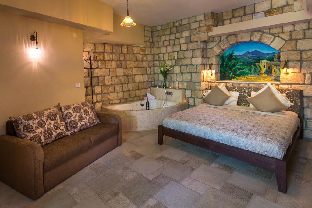 Beit Ha'Omanim Hotel Safed Cameră foto