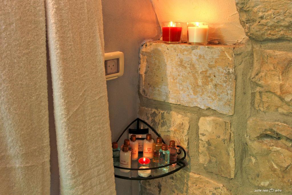 Beit Ha'Omanim Hotel Safed Cameră foto