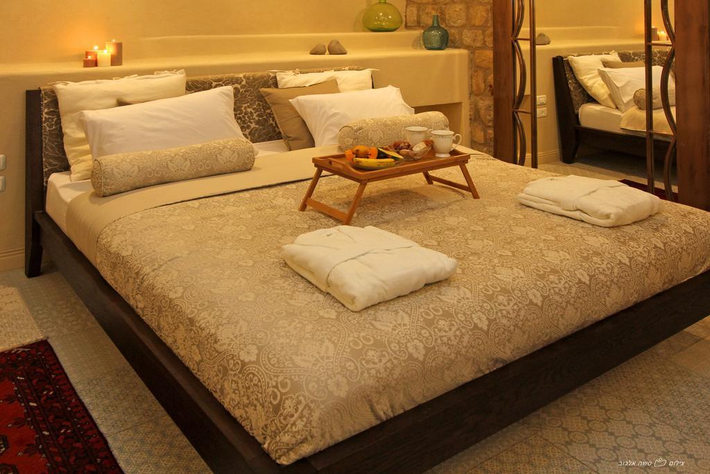 Beit Ha'Omanim Hotel Safed Cameră foto