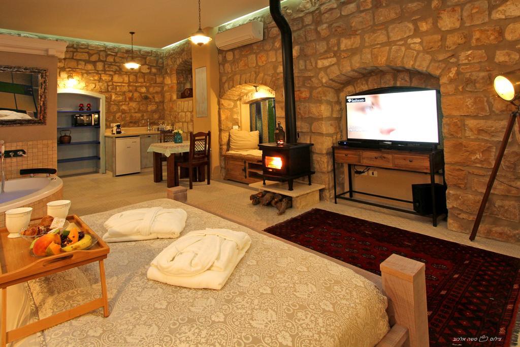 Beit Ha'Omanim Hotel Safed Cameră foto